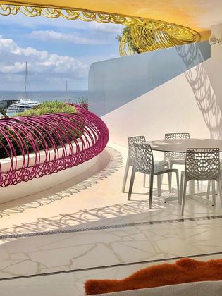 Foto 1 de Àtic en venda a Marina Botafoc - Platja de Talamanca de 5 habitacions amb terrassa i piscina