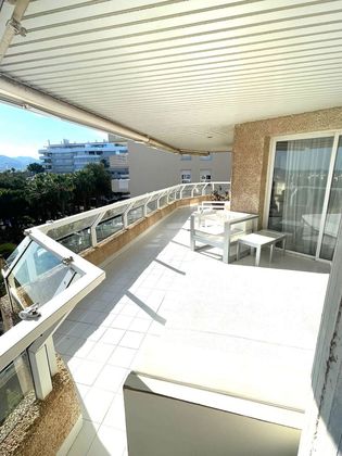 Foto 2 de Pis en venda a Marina Botafoc - Platja de Talamanca de 6 habitacions amb terrassa i piscina