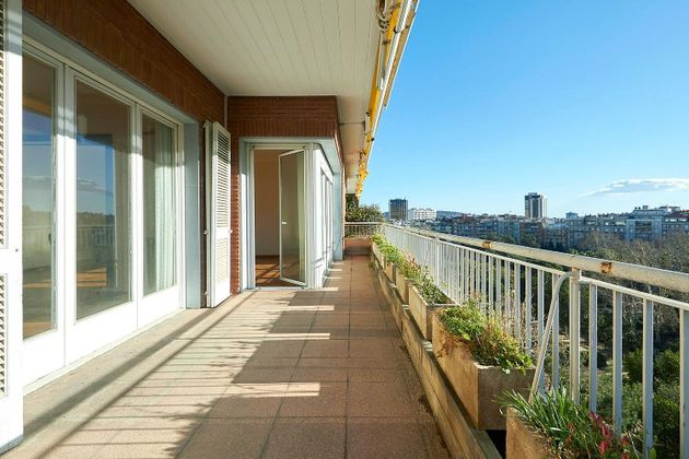 Foto 2 de Pis en venda a Sant Gervasi - Galvany de 10 habitacions amb terrassa i balcó