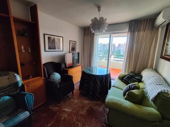 Foto 1 de Alquiler de piso en Cervantes de 3 habitaciones con balcón