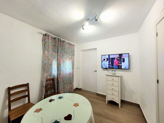 Foto 1 de Alquiler de piso en Albaicín de 1 habitación y 60 m²