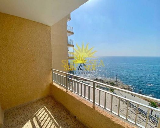 Foto 2 de Alquiler de ático en Playa del Cura de 2 habitaciones con terraza y muebles
