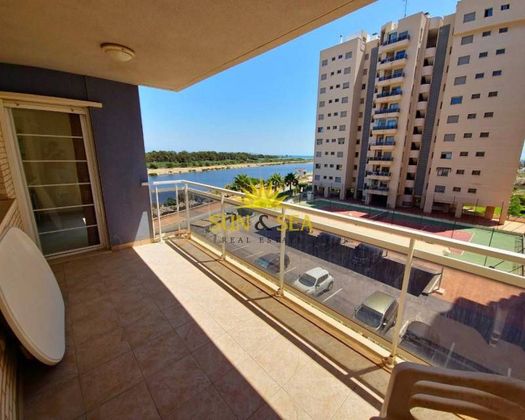 Foto 1 de Alquiler de piso en Puerto Deportivo de 2 habitaciones con terraza y piscina