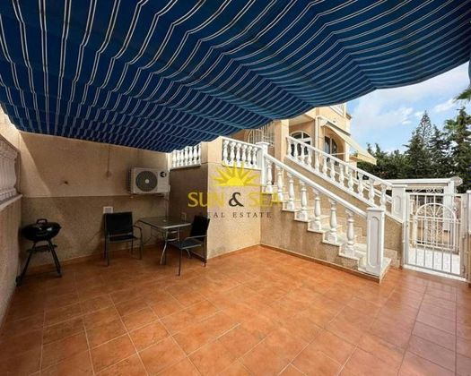 Foto 2 de Pis en lloguer a Los Balcones - Los Altos del Edén de 2 habitacions amb terrassa i piscina