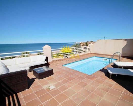 Foto 1 de Pis en lloguer a Les Marines/Las Marinas de 2 habitacions amb terrassa i piscina