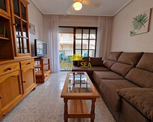 Foto 1 de Alquiler de piso en Zona Pueblo de 2 habitaciones con terraza y muebles