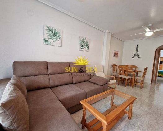 Foto 2 de Alquiler de piso en Zona Pueblo de 2 habitaciones con terraza y muebles
