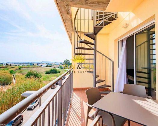 Foto 1 de Àtic en lloguer a Almoradí de 2 habitacions amb terrassa i piscina