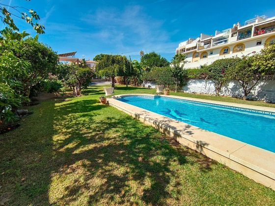 Foto 1 de Xalet en venda a Montemar de 8 habitacions amb terrassa i piscina