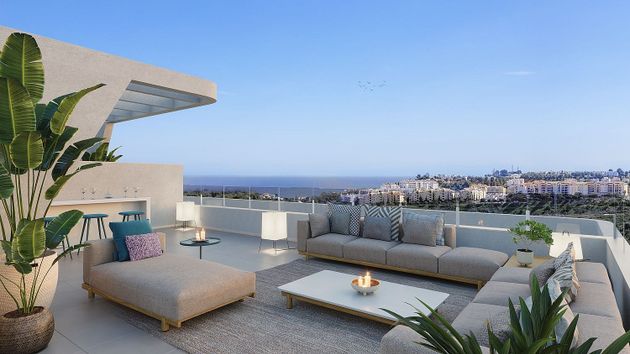 Foto 2 de Piso en venta en La Cala Mijas de 3 habitaciones con terraza y piscina
