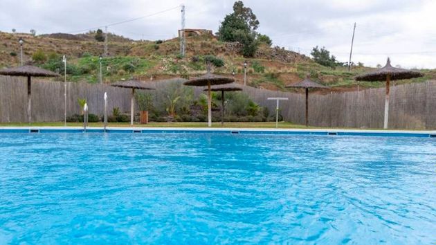 Foto 2 de Casa en venta en urbanización Lugar Nuevo Chilches de 3 habitaciones con terraza y piscina