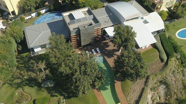 Foto 1 de Xalet en venda a Zona el Higuerón de 5 habitacions amb terrassa i piscina