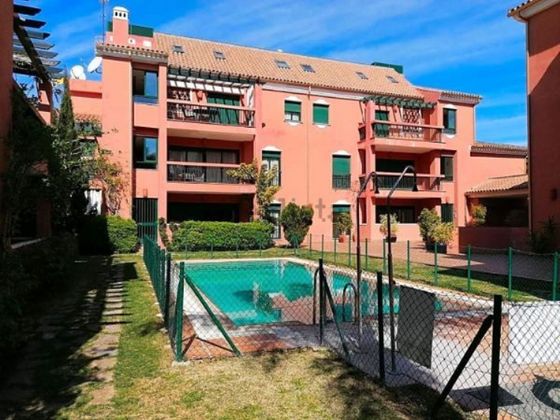 Foto 1 de Piso en venta en calle De Los Alcotanes de 1 habitación con terraza y piscina