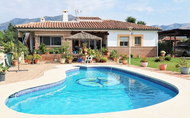 Foto 1 de Casa rural en venda a Mijas pueblo de 5 habitacions amb terrassa i piscina