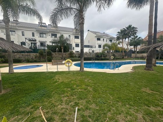 Foto 1 de Venta de casa en Los Boliches de 5 habitaciones con terraza y piscina