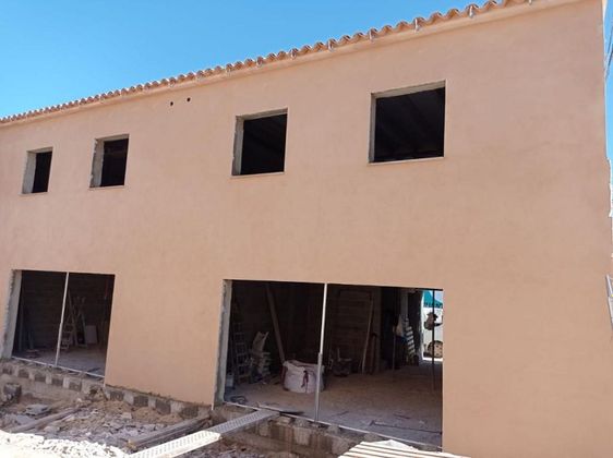 Foto 2 de Casa en venda a Alaró de 4 habitacions amb terrassa i piscina