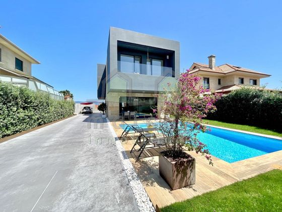 Foto 2 de Xalet en venda a Alcabre - Navia - Comesaña de 3 habitacions amb terrassa i piscina