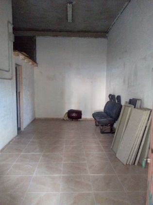 Foto 2 de Local en alquiler en Lakua - Arriaga de 31 m²