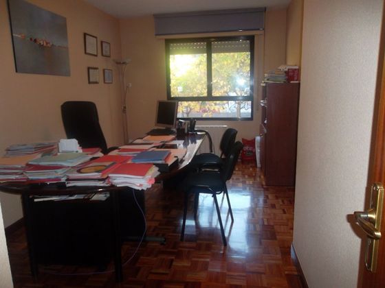 Foto 2 de Oficina en lloguer a San Martín de 77 m²