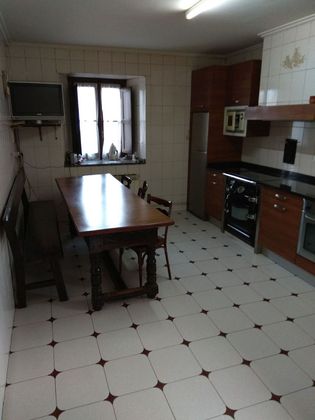 Foto 2 de Chalet en venta en Zigoitia de 7 habitaciones con garaje y jardín