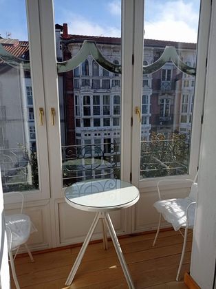 Foto 1 de Pis en venda a Centro - Vitoria-Gasteiz de 4 habitacions amb balcó i calefacció