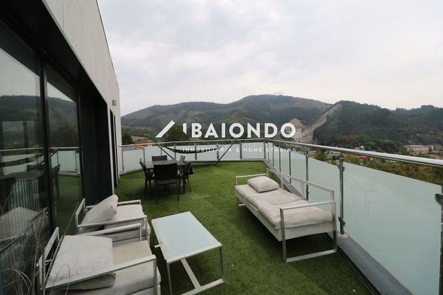 Foto 2 de Xalet en venda a Ermua de 4 habitacions amb terrassa i piscina