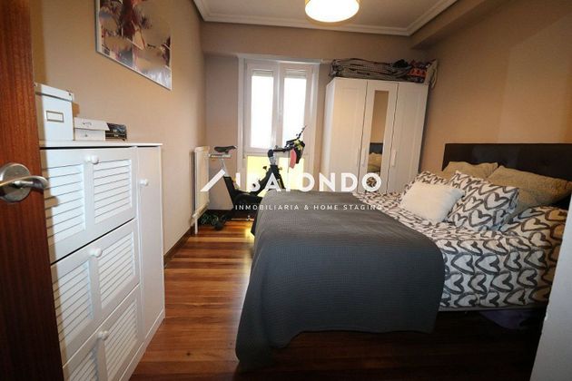 Foto 2 de Pis en venda a Eibar de 3 habitacions amb terrassa i garatge