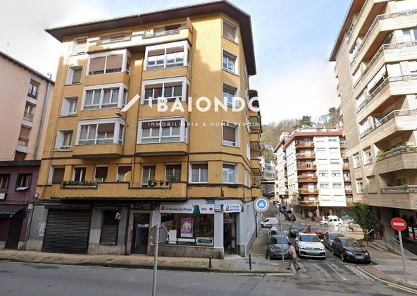 Foto 1 de Pis en venda a Eibar de 4 habitacions amb balcó i ascensor