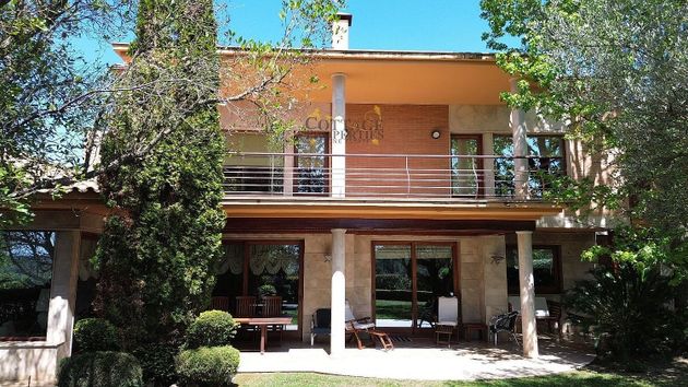 Foto 2 de Casa en venta en Eixample Nord – La Devesa de 6 habitaciones con terraza y piscina