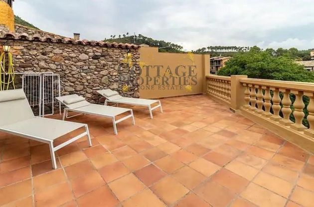 Foto 2 de Venta de casa en Begur de 4 habitaciones con terraza y piscina