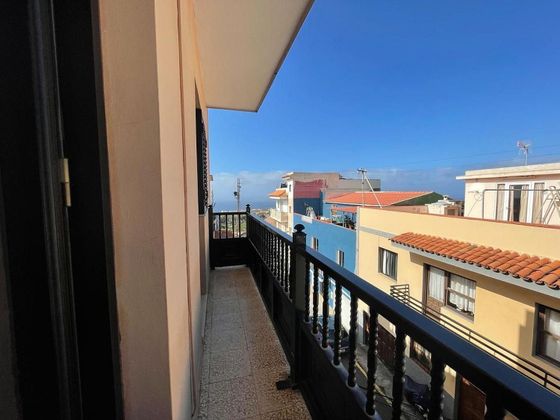 Foto 1 de Pis en venda a Orotava (La) de 3 habitacions amb balcó