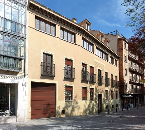 Foto 1 de Piso en venta en plaza De Doctor Laguna de 4 habitaciones con terraza y garaje