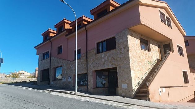 Foto 2 de Dúplex en venda a calle Arrieta Cruz del Rayo de 4 habitacions amb garatge i calefacció