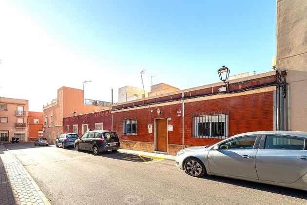 Foto 1 de Venta de chalet en calle Hernán Cortés de 5 habitaciones con terraza y garaje