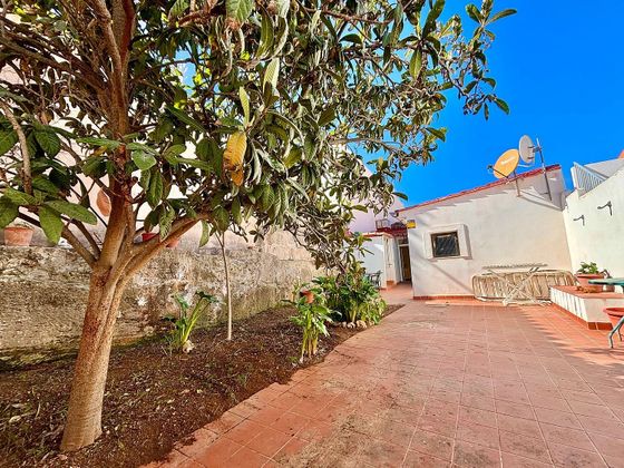 Foto 1 de Xalet en venda a El Coll d'en Rabassa de 4 habitacions amb terrassa i jardí