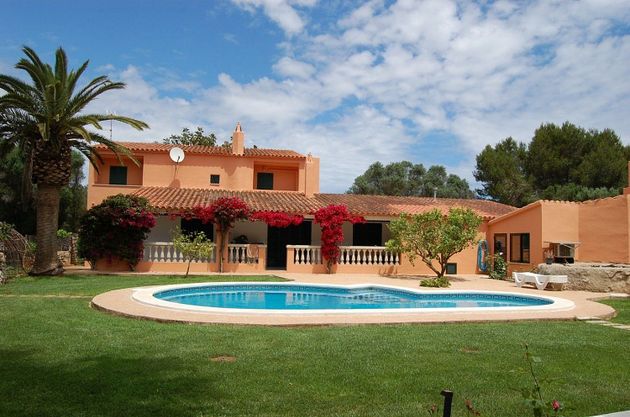 Foto 1 de Casa rural en venda a Llucmaçanes de 6 habitacions amb terrassa i piscina