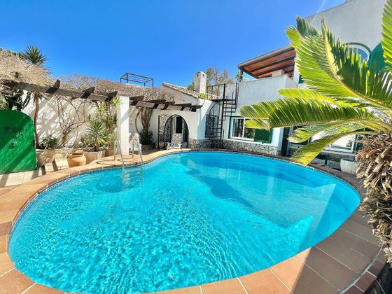 Foto 2 de Chalet en venta en Sol de Mallorca de 4 habitaciones con terraza y piscina