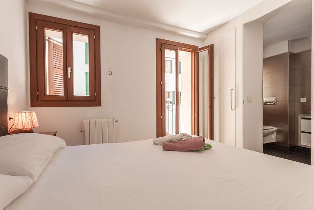 Foto 1 de Pis en venda a La Llotja - Sant Jaume de 1 habitació amb balcó i aire acondicionat