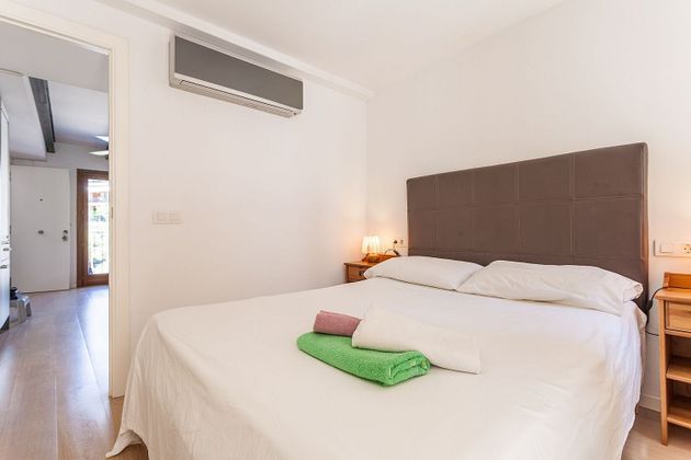 Foto 2 de Piso en venta en La Llotja - Sant Jaume de 1 habitación con balcón y aire acondicionado