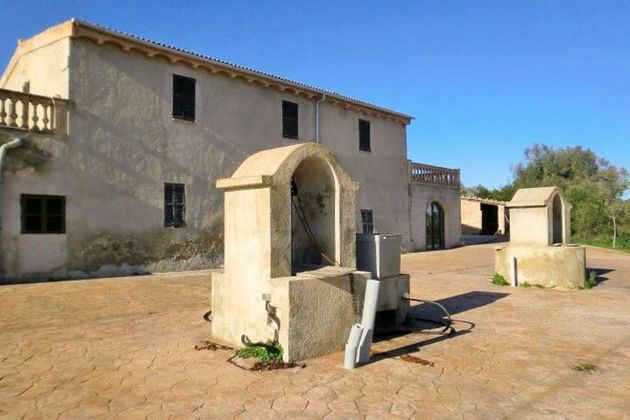 Foto 2 de Casa rural en venta en Petra de 6 habitaciones con terraza y garaje