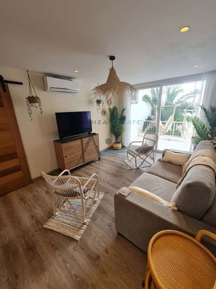 Foto 2 de Alquiler de piso en Ses Figueretes - Platja d'en Bossa - Cas Serres de 1 habitación con terraza y piscina