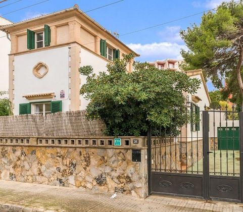 Foto 1 de Casa en venda a Can Pastilla - Les Meravelles - S'Arenal de 4 habitacions amb terrassa i piscina
