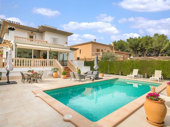 Foto 2 de Venta de casa en Can Pastilla - Les Meravelles - S'Arenal de 4 habitaciones con terraza y piscina