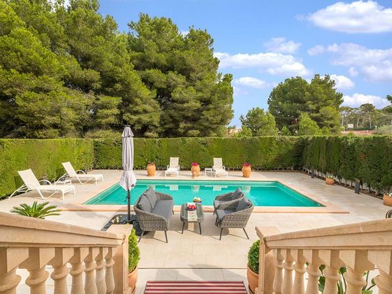 Foto 1 de Venta de casa en Can Pastilla - Les Meravelles - S'Arenal de 4 habitaciones con terraza y piscina