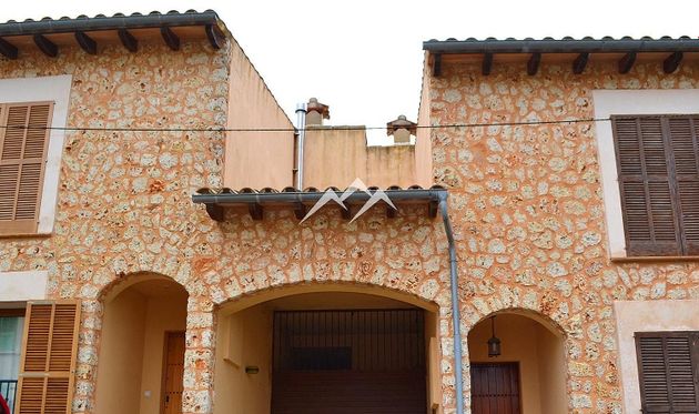 Foto 1 de Casa adossada en venda a Llubí de 4 habitacions amb terrassa i garatge