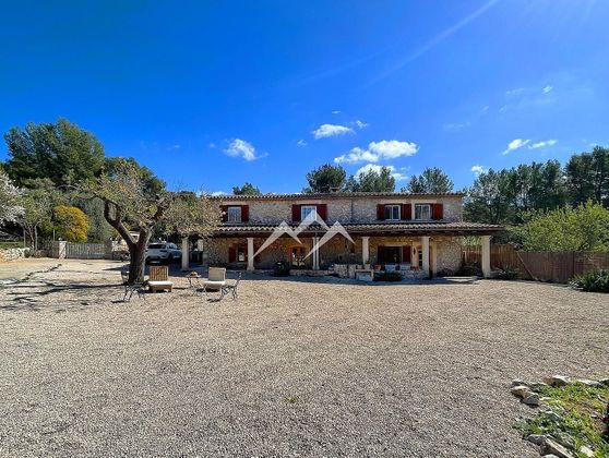Foto 2 de Casa rural en venda a Calvià de 4 habitacions amb jardí i aire acondicionat
