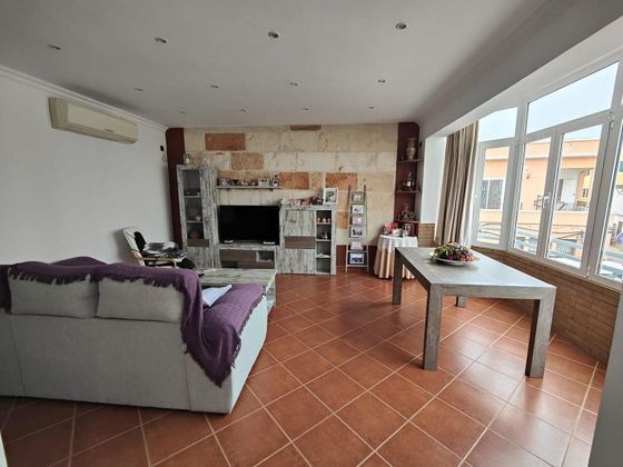 Foto 2 de Pis en venda a Ciutadella de 4 habitacions amb terrassa