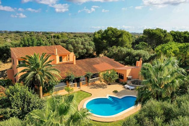 Foto 1 de Casa rural en venda a Sant Lluís de 5 habitacions amb terrassa i piscina