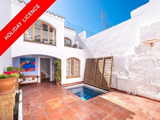 Foto 1 de Casa adossada en venda a Ciutadella de 5 habitacions amb terrassa i piscina