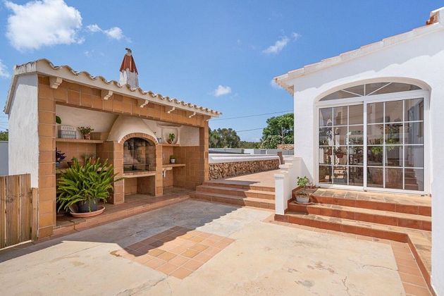 Foto 1 de Casa rural en venda a Castell (Es) de 4 habitacions amb terrassa i piscina